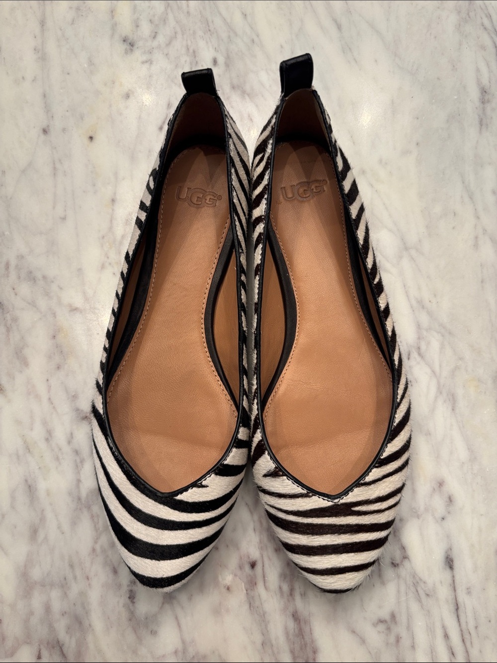 UGG Zebra Print Pointed Toe Ballet Flats Black White cow hair size 6